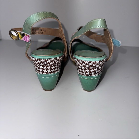 L’artiste Floral multi colored Sandals in size 41 (women’s size 9.5 to 10) - Picture 4 of 11